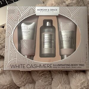 White Cashmere Illuminating Body Trio